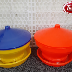 Cách chọn máng tập ăn cho gà con