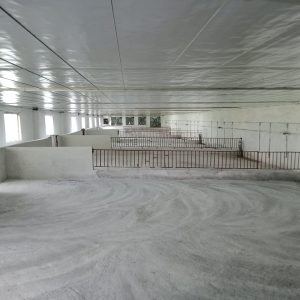 Bạt trần tráng nhôm và những lợi ích trong chăn nuôi